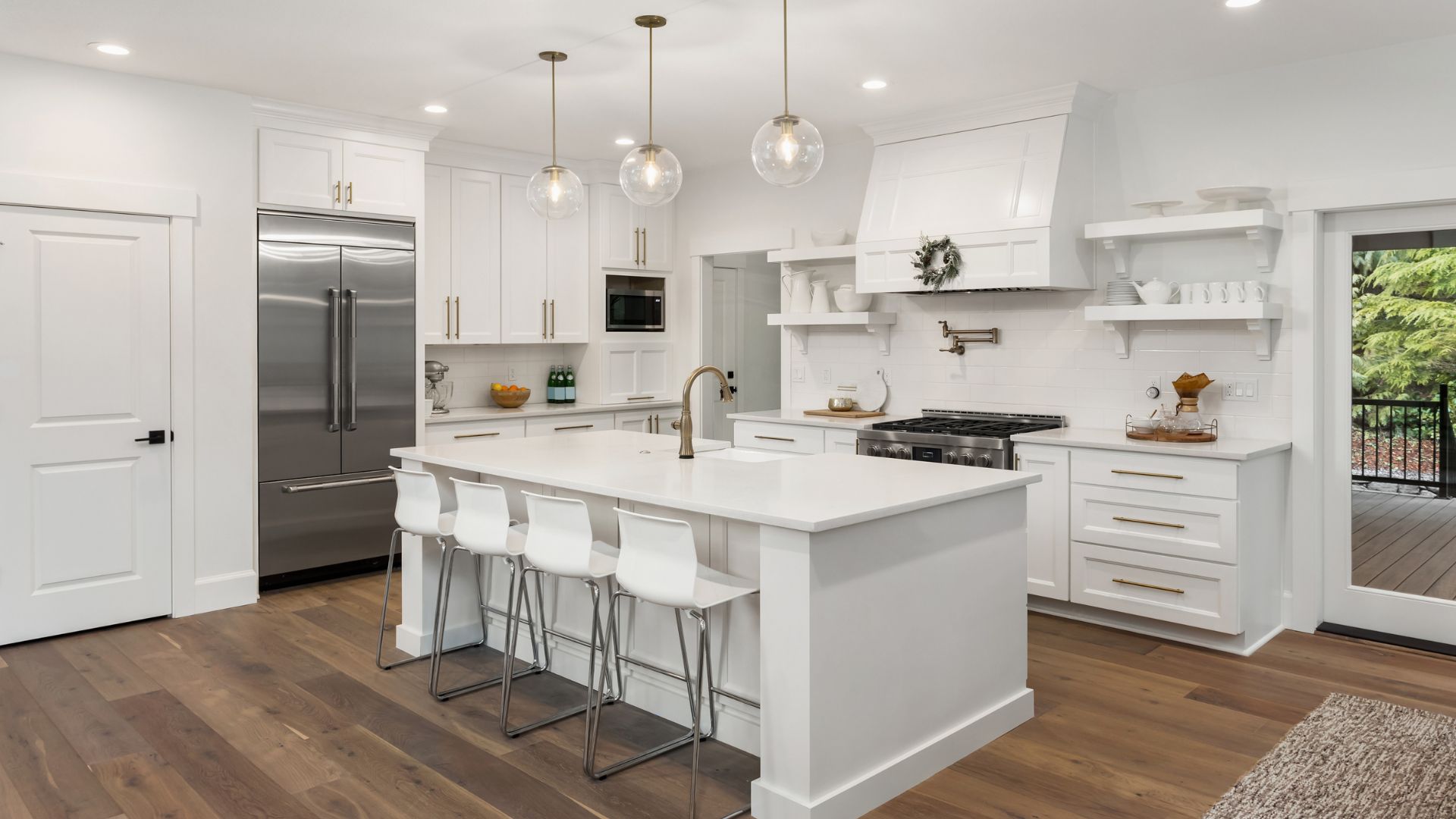 Picture of a clean kitchen